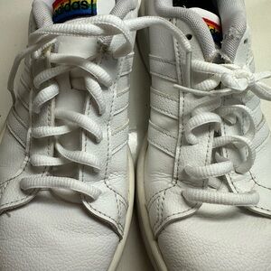 Adidas White Rainbow logos - Sneakers 6.5